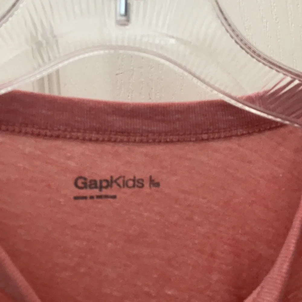 FINAL MARKDOWN Gap slub children’s unisex t shirt large